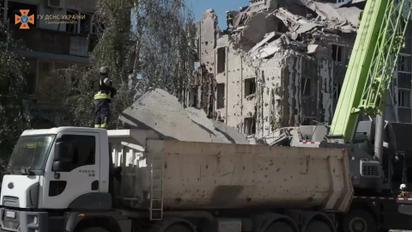 ДСНС показала відео ліквідації наслідків обстрілу Покровська