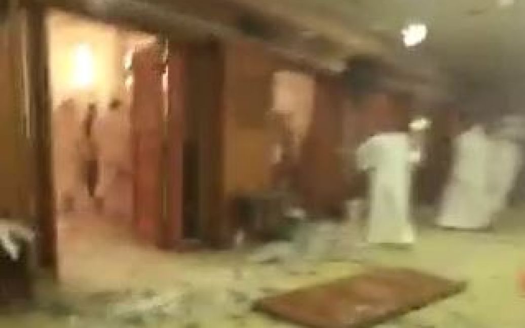 Боевики ИГ атаковали шиитскую мечеть / © скриншот с видео