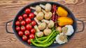 Печериці та волоські горіхи. Які продукти важливо вживати на початку весни