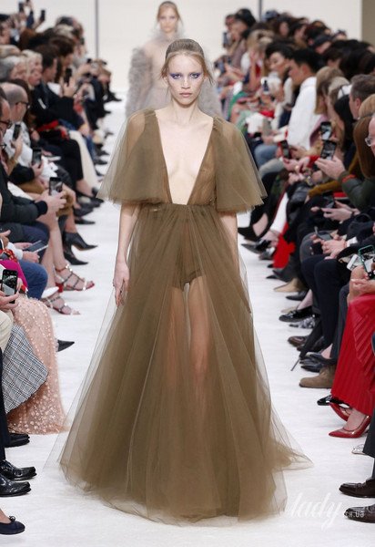 Коллекция Valentino прет-а-порте сезона осень-зима 2019-2020 / © East News