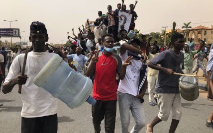 Во время подавления акций протеста в Судане погибли 11 человек - активисты