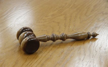 На Днепропетровщине никак не уволят судью, который пытался изнасиловать женщину-адвоката