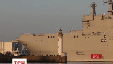 Париж пропонує Москві відступні за вертольотоносці «Містраль»