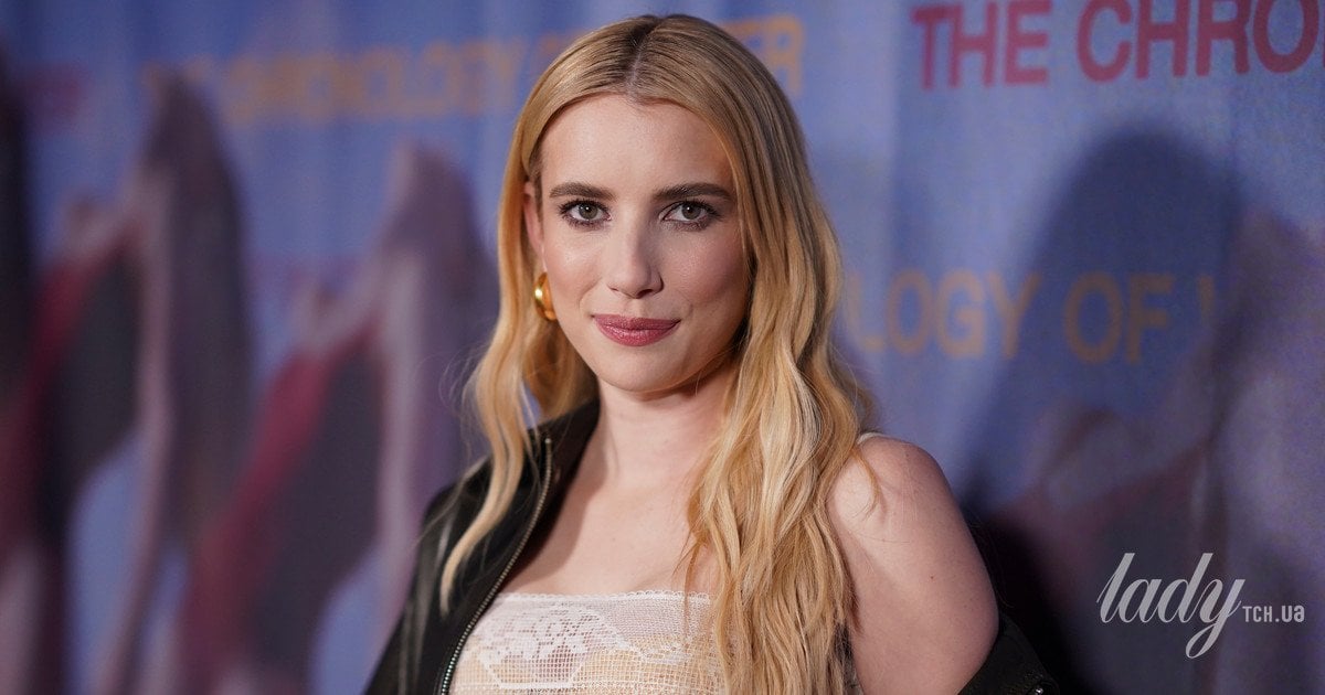 Емма Робертс