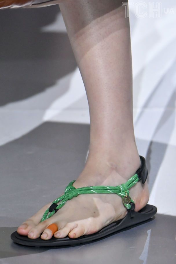 Показ Miu Miu весна-літо 2024 / © Getty Images