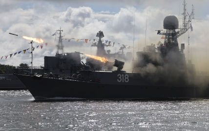 Російські кораблі в Чорному морі збирають розвіддані для потенційного удару — командування "Південь"