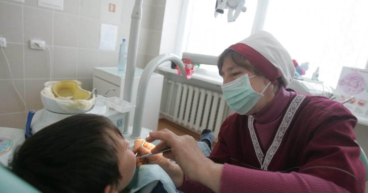 Попередній запис, опитування, заходи безпеки: як надаватимуть стоматологічну допомогу у Києві під час карантину