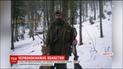 Пользователей возмутило фото лесника с сыном, которые позируют с мертвой краснокнижной рысью