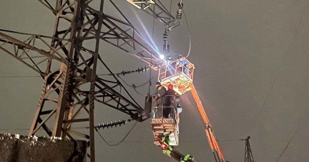 Енергетики оглядають пошкоджені об'єкти / Ілюстративне фото: Міненерго