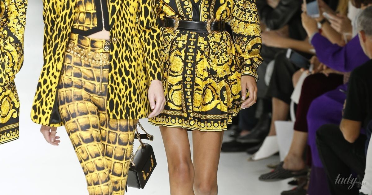 Коллекция Versace прет-а-порте сезона весна-лето 2018 / © East News