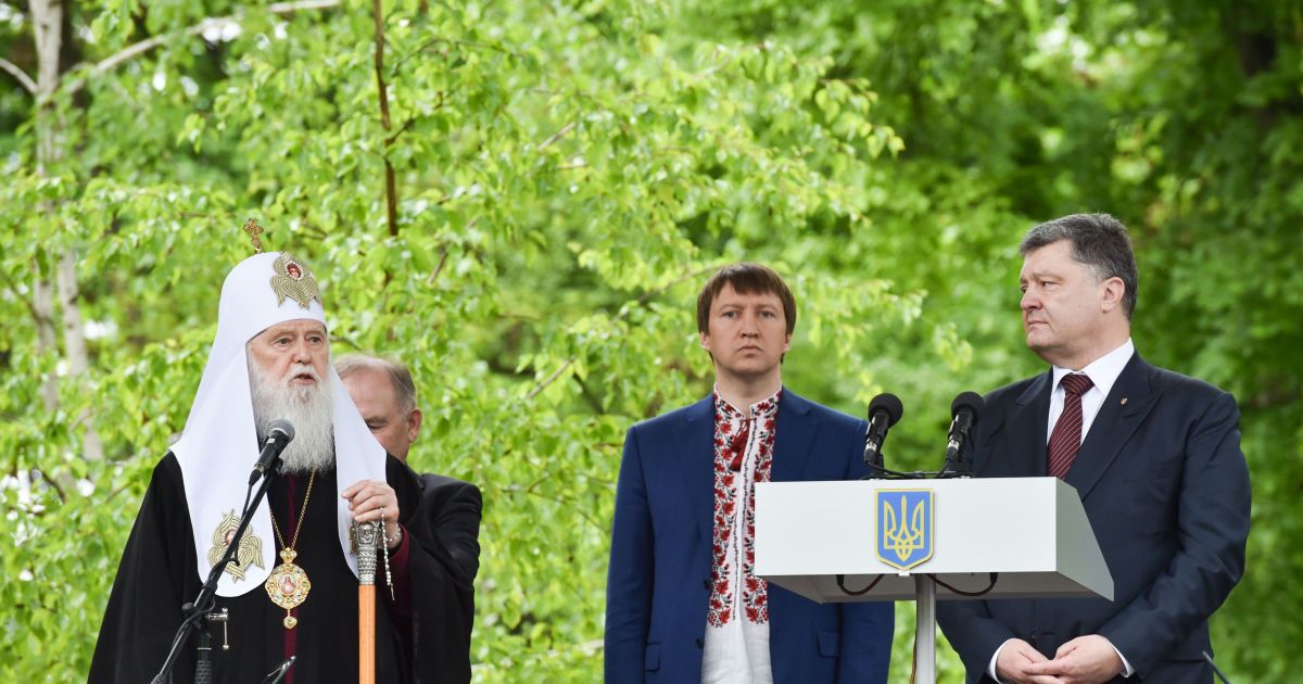 Подрыв памятника Мазепе является последней конвульсией пятой колонны на Полтавщине - Порошенко