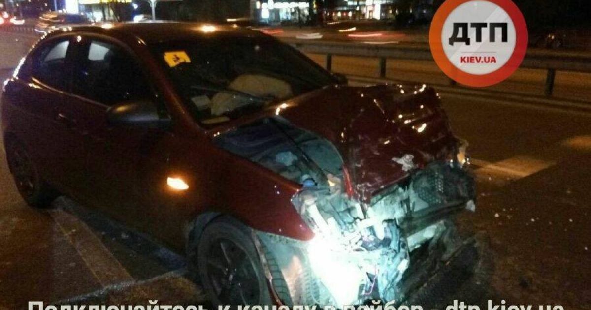 В Киеве на Глушкова произошло ДТП, есть пострадавшие