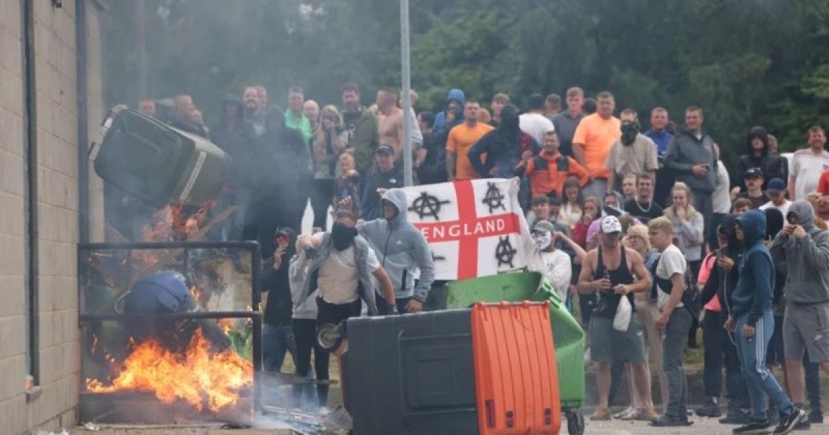 Антимигрантские беспорядки в Ротерхеме