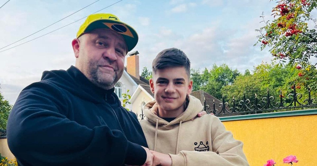 Егор Крутоголов со старшим сыном