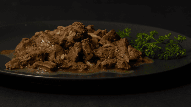 Секрет нежной и сочной печени: просто посыпьте ее перед жаркой вот этим