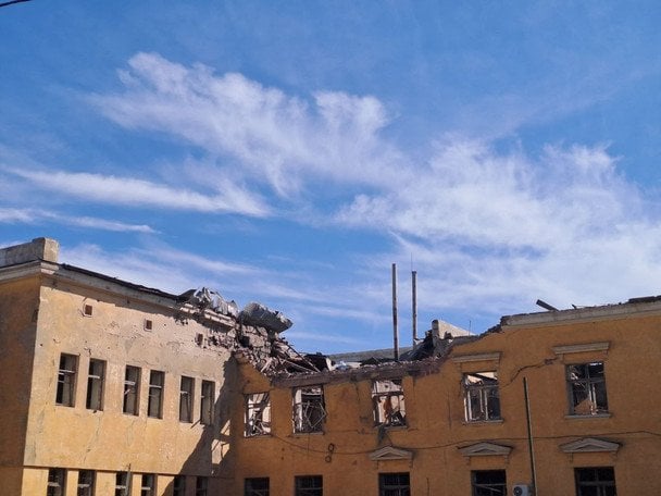 Росіяни ударили КАБами по Краматорську: серед загиблих 13-річний хлопчик