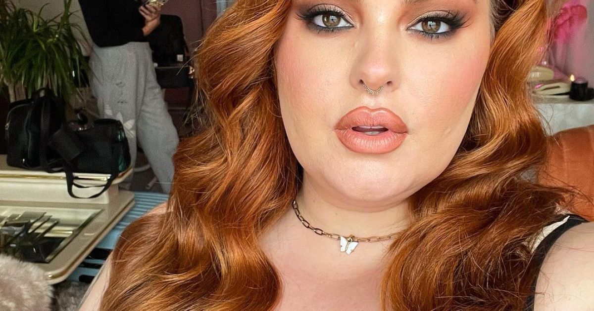 Пизда мен жопадағы бөтелкелердің фотосуреттері