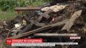 На Миколаївщині підпалили могильне сміття, яке місцева влада скинула поблизу житлових будинків