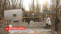 У Київській області селяни розламали шлагбауми біля елітного котеджного району