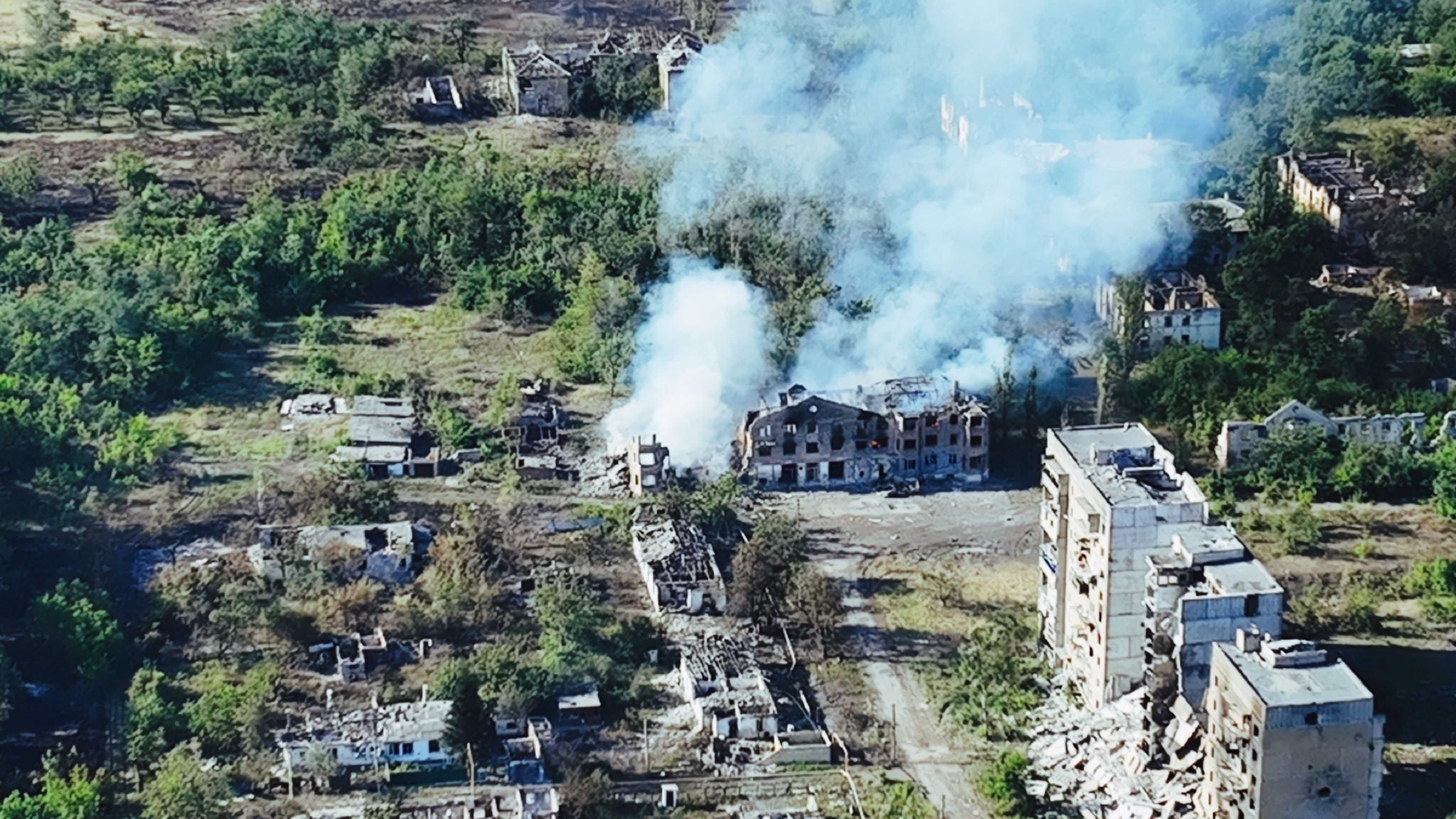 Руйнування в Торецькому внаслідок бойових дій та російських обстрілів / Фото: Сергій Окунєв / НВ / © 