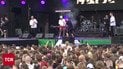 Толпа из тысяч людей двинулась в укрытие! Посмотрите, что произошло на фестивале Атлас-2025
