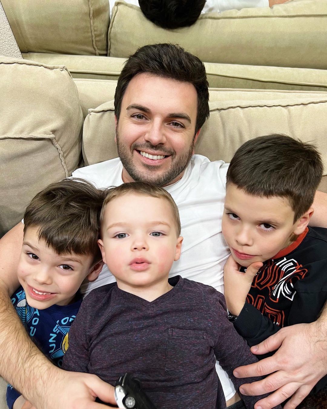 Григорій Решетнік з синами / © instagram.com/grisha_reshetnik