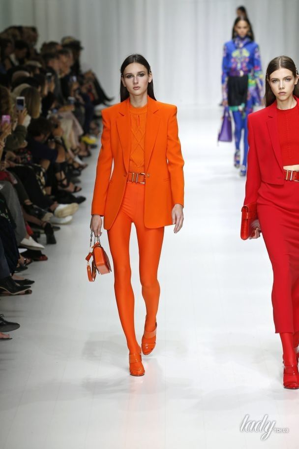 Коллекция Versace прет-а-порте сезона весна-лето 2018 / © East News