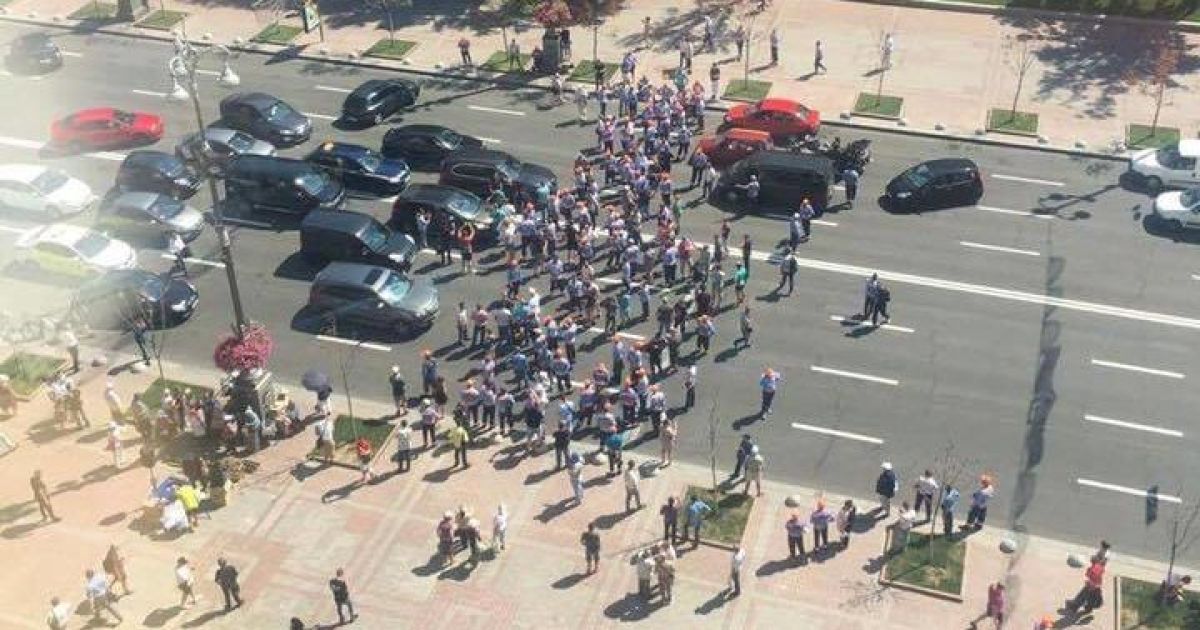 В центре Киева митингуют парковщики