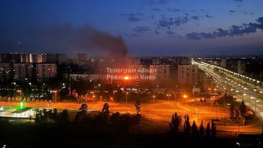 У Києві ймовірно після вибуху газу спалахнула пожежа / © соцмережі