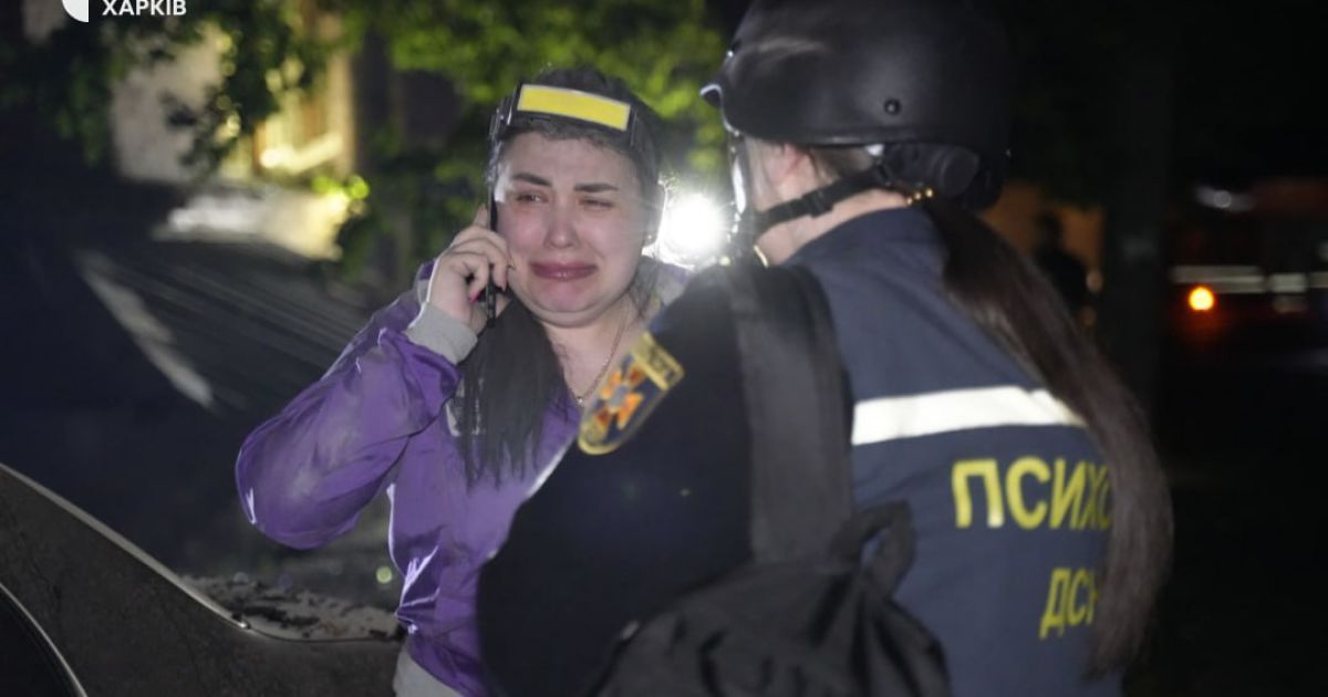 Рятувальники продовжують працювати на місці трагедії