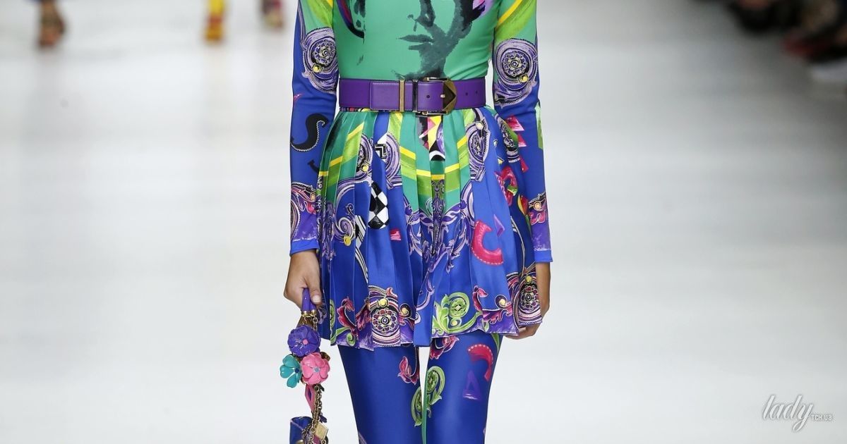 Коллекция Versace прет-а-порте сезона весна-лето 2018 / © East News