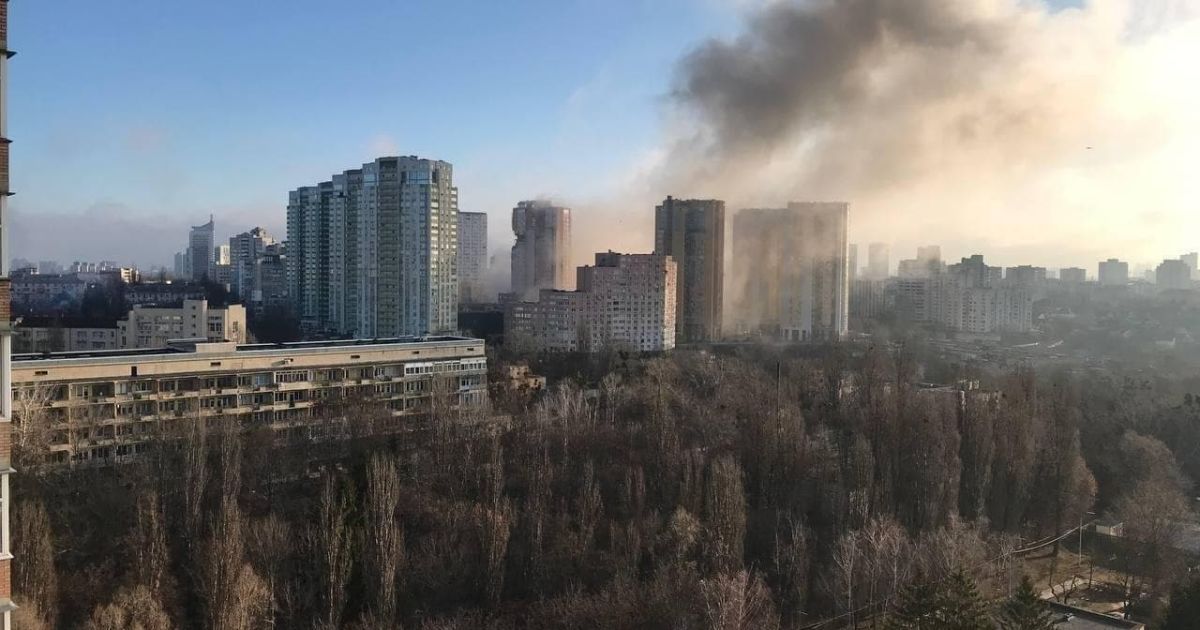 Зупиніть російських військових злочинців: Кулеба звернувся до світу через обстріл РФ житлового будинку в Києві