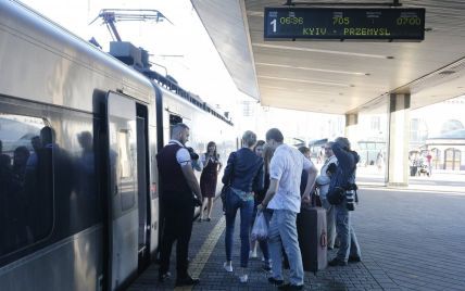 В "Укрзализныце" анонсировали изменения в графике курсирования поездов Киев-Перемышль
