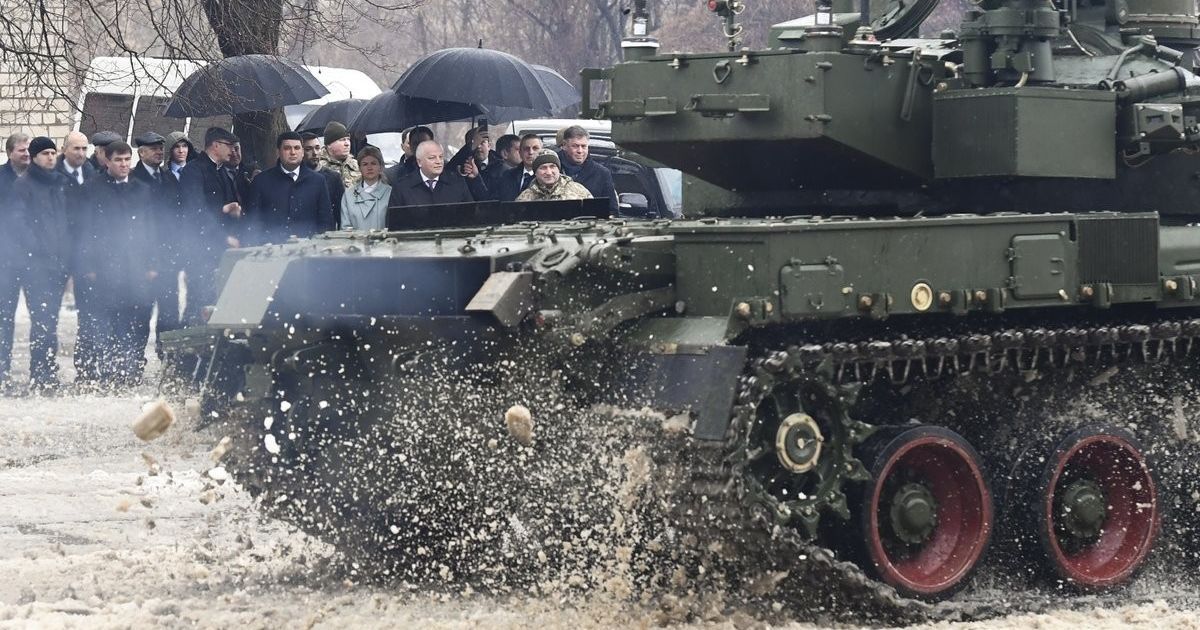 український танк "Оплот"_3 / © Twitter/Владимир Гройсман