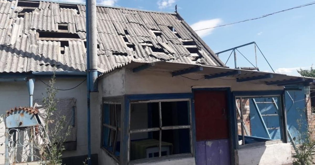 Російські снаряди трощать населені пункти Запорізької області, фото / Запорізька ОВА
