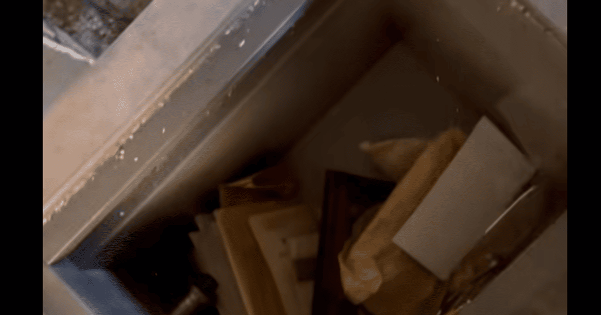 Вміст сейфу