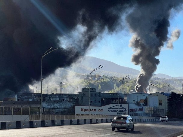 Пожежа на НПЗ в Туапсе. Фото: Телеграм-канал «Кедр.медиа».