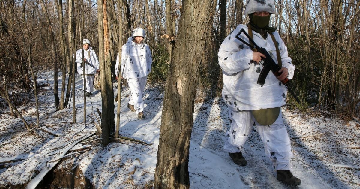 Внаслідок обстрілу біля Гнутового був поранений український боєць