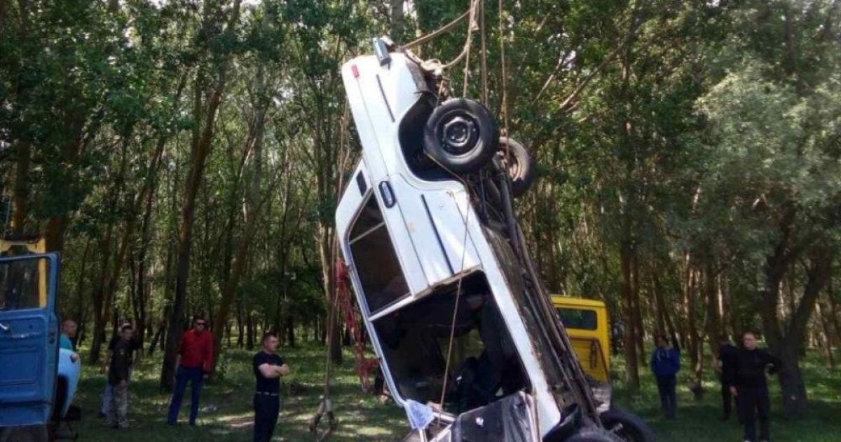 Стало известно, кем были двое рыбаков, затонувшие в автомобиле в Одесской области