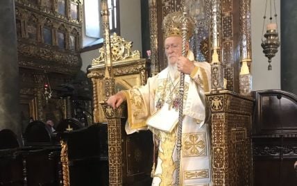 Вселенский патриарх приказал церквям прекратить службы из-за коронавируса
