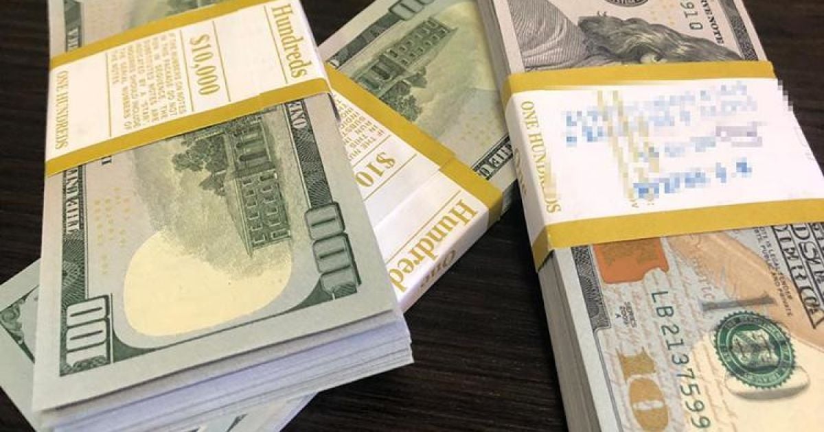 На Житомирщине сельский голова погорел на взятке почти в миллион гривен