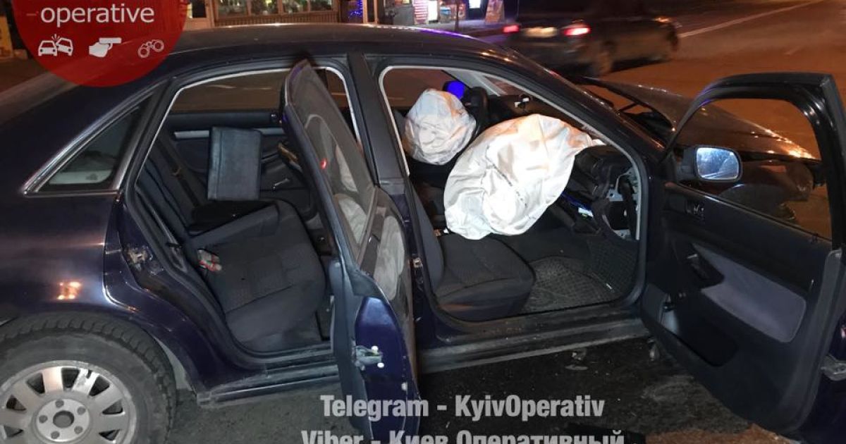аварія на на перехресті Салютної та Щербаківського в Києві_4 / © Киев Оперативный