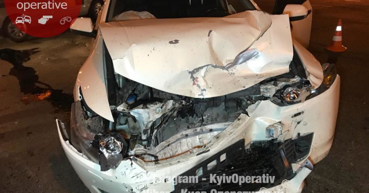 аварія на на перехресті Салютної та Щербаківського в Києві_5 / © Киев Оперативный