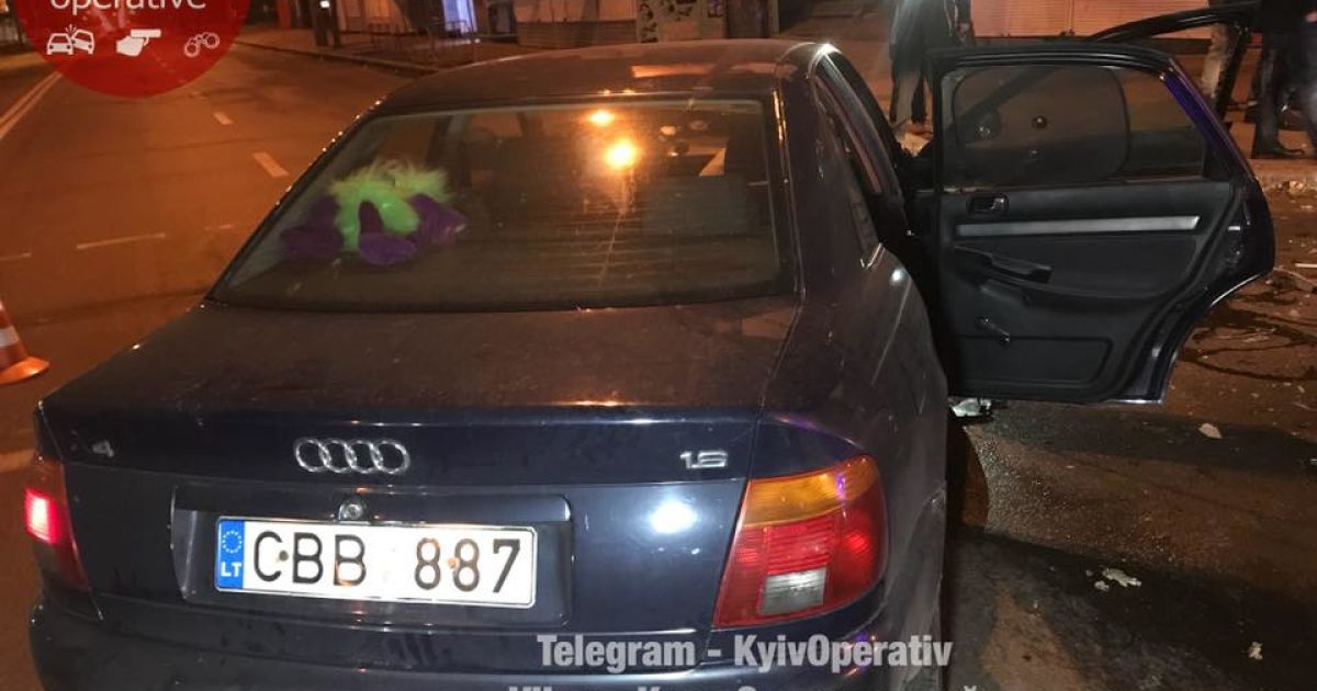 аварія на на перехресті Салютної та Щербаківського в Києві_7 / © Киев Оперативный