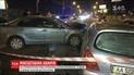 Масштабна аварія в Києві. Вагітну жінку затисло в розбитому авто
