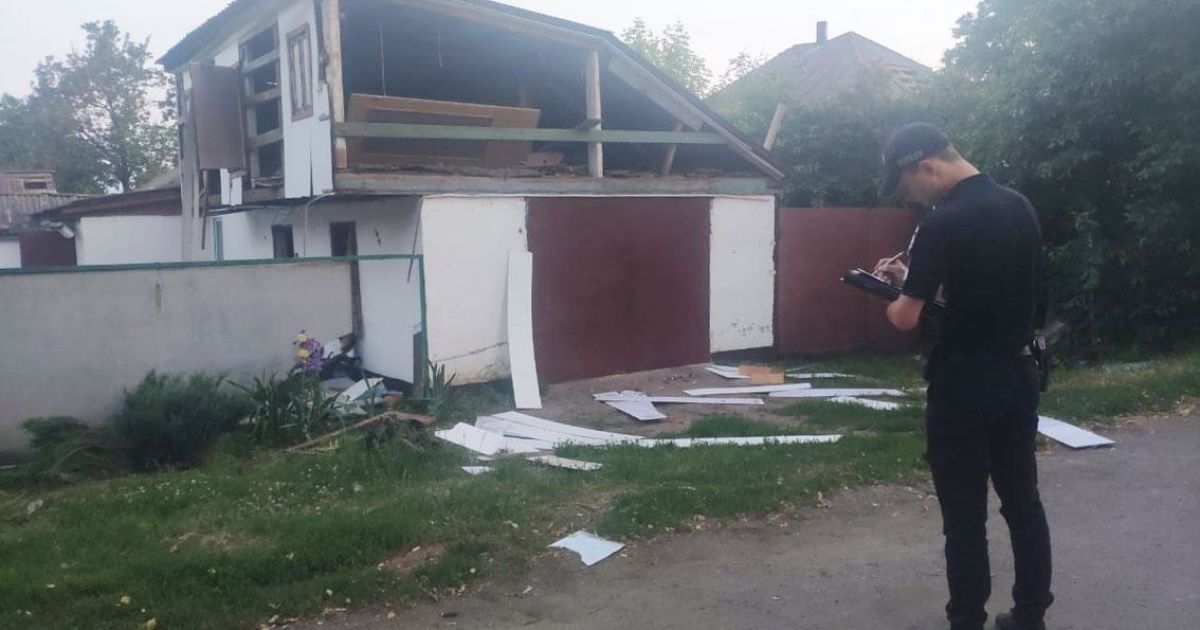 Оприлюднено світлини наслідків ракетних ударів під Прилуками