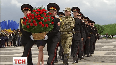 Як у День пам'яті та примирення Україна вшановує загиблих у Другій світовій війні