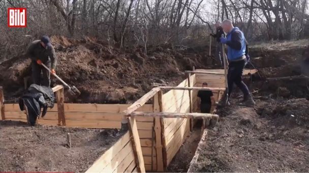 Оборонна лінія на Харківщині не етапі будівництва у квітні 2024 року / © The Bild