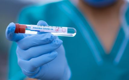 Діагноз "коронавірус" без тесту та випробування вакцини в Україні. П'ять новин, які ви могли проспати
