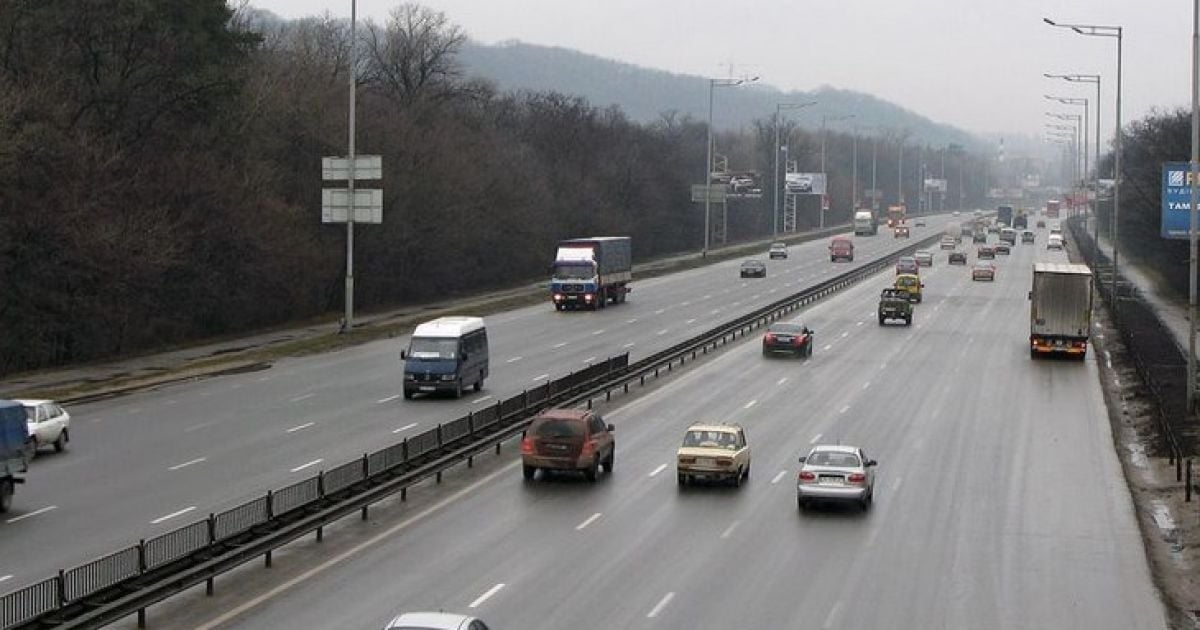 За сутки 70% водителей превысил скорость на шоссе в Киеве. Статистика